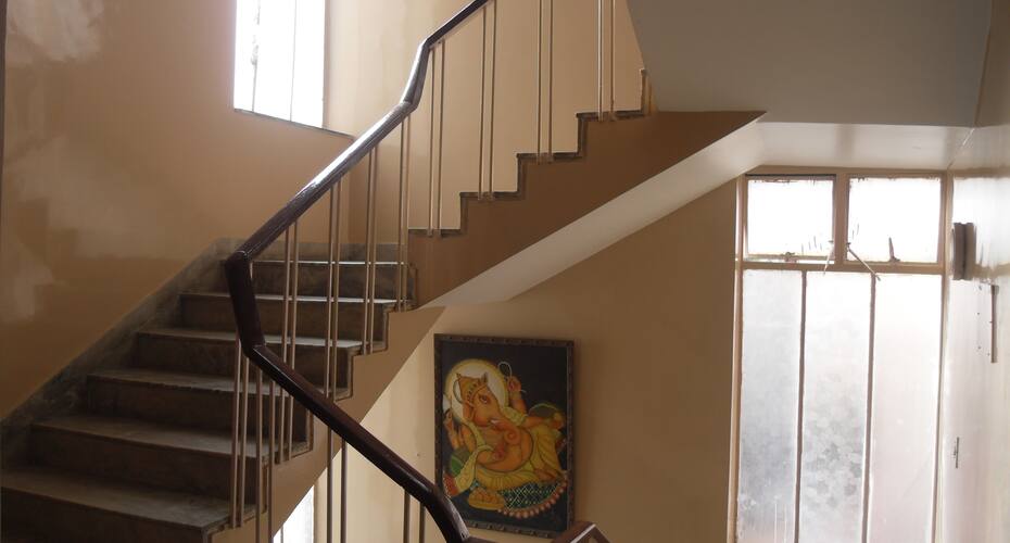 R.J. Singh Rest House, Patna 4